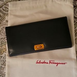FERRAGAMO WALLET